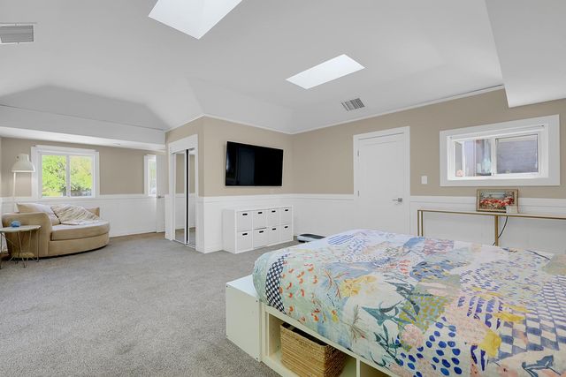 1411 Las Salinas Way, Sacramento, CA 95864