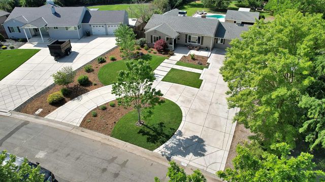 1411 Las Salinas Way, Sacramento, CA 95864