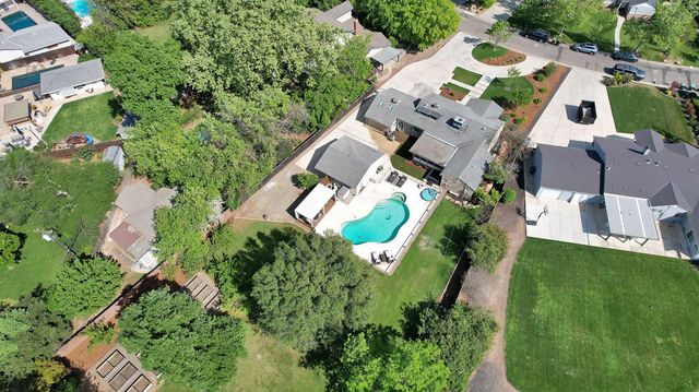 1411 Las Salinas Way, Sacramento, CA 95864