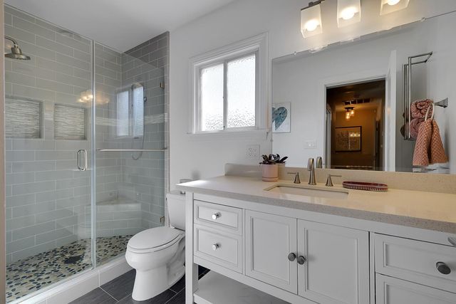 1411 Las Salinas Way, Sacramento, CA 95864