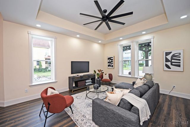 1810 Hewitt Avenue, Cincinnati, OH 45207