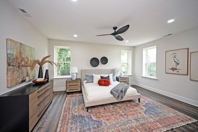 1810 Hewitt Avenue, Cincinnati, OH 45207