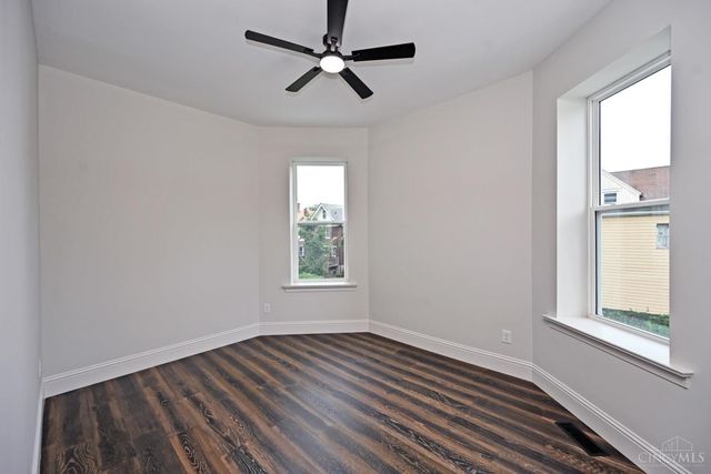 1810 Hewitt Avenue, Cincinnati, OH 45207