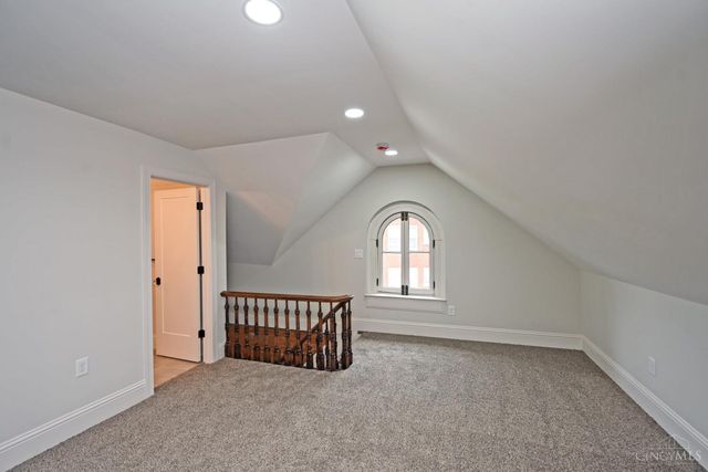 1810 Hewitt Avenue, Cincinnati, OH 45207