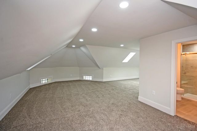 1810 Hewitt Avenue, Cincinnati, OH 45207