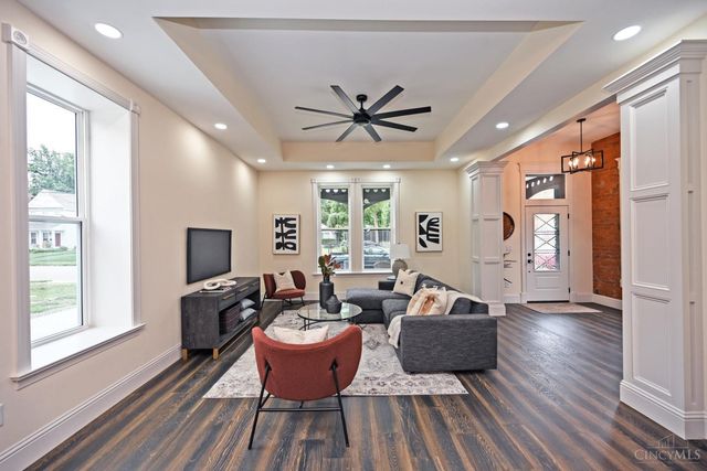 1810 Hewitt Avenue, Cincinnati, OH 45207