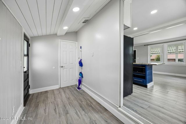 9115 JACKSON Avenue, Jacksonville, FL 32208