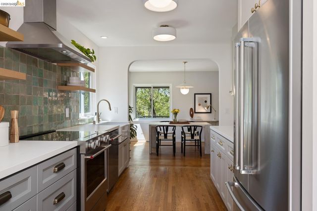 371 Rugby Ave, Berkeley, CA 94708