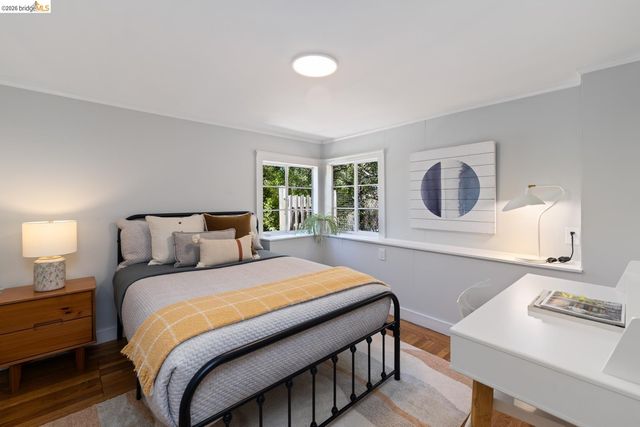 371 Rugby Ave, Berkeley, CA 94708