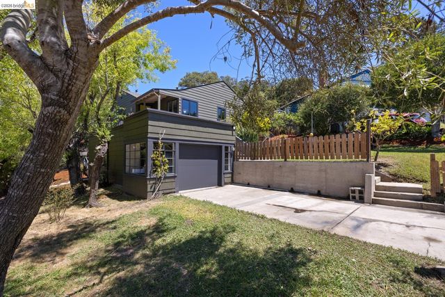 371 Rugby Ave, Berkeley, CA 94708