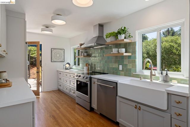 371 Rugby Ave, Berkeley, CA 94708