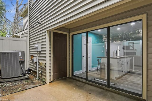 209 Tanners Mill Court, Winston-salem, NC 27101