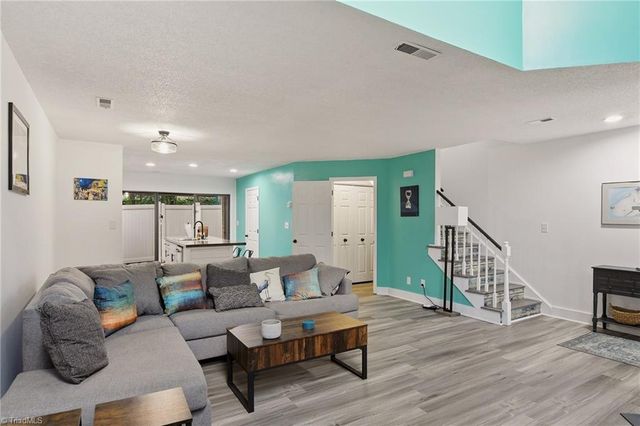 209 Tanners Mill Court, Winston-salem, NC 27101