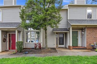 209 Tanners Mill Court, Winston-salem, NC 27101