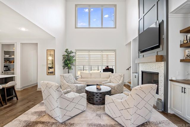 6113 Fait Road, Benton, AR 72019