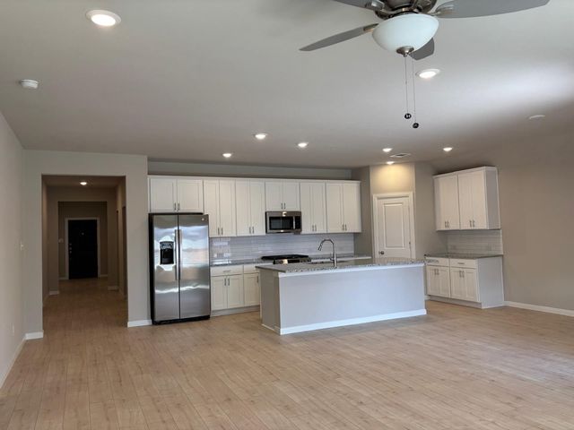 1444 Indian Mallow Lane, Justin, TX 76247