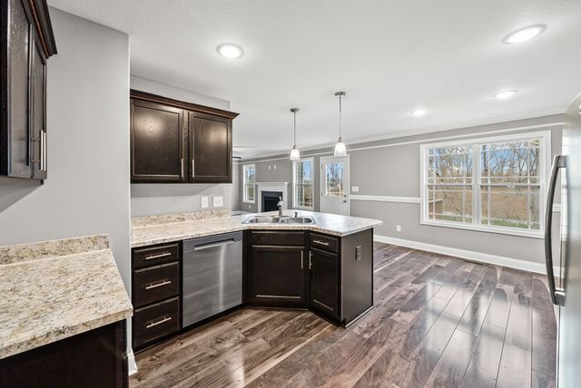 143 Sycamore Hill Dr, Clarksville, TN 37042