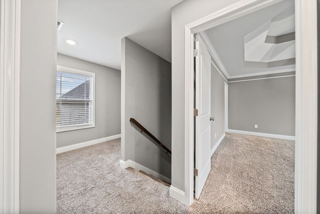 143 Sycamore Hill Dr, Clarksville, TN 37042