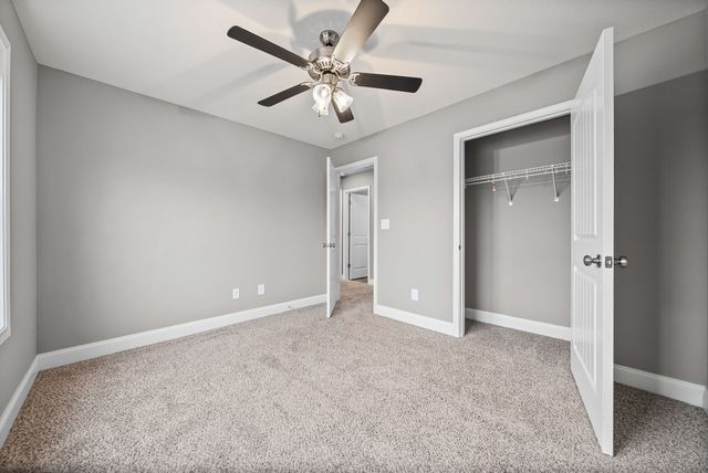 143 Sycamore Hill Dr, Clarksville, TN 37042