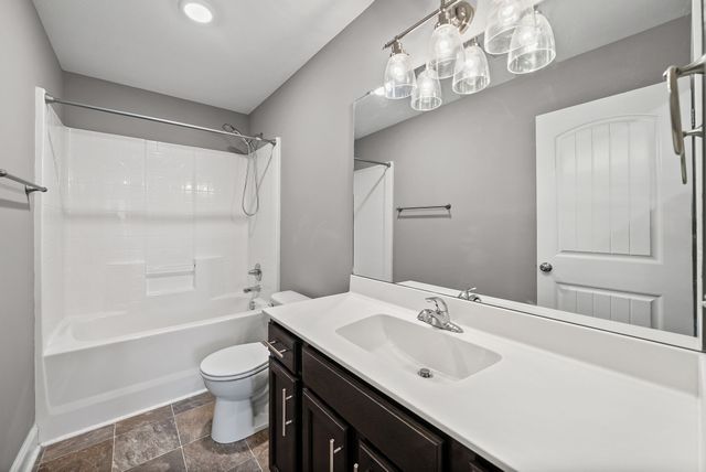 143 Sycamore Hill Dr, Clarksville, TN 37042