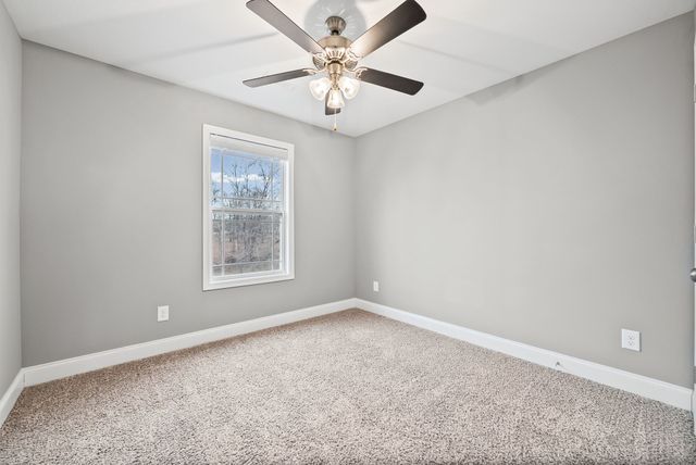 143 Sycamore Hill Dr, Clarksville, TN 37042