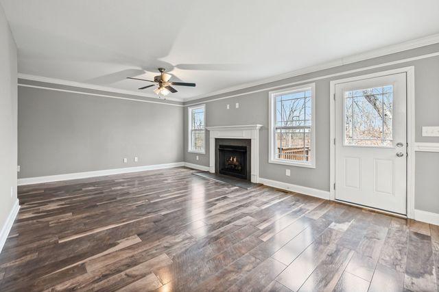 143 Sycamore Hill Dr, Clarksville, TN 37042