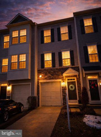 8219 HOLLOW CT, Severn, MD 21144