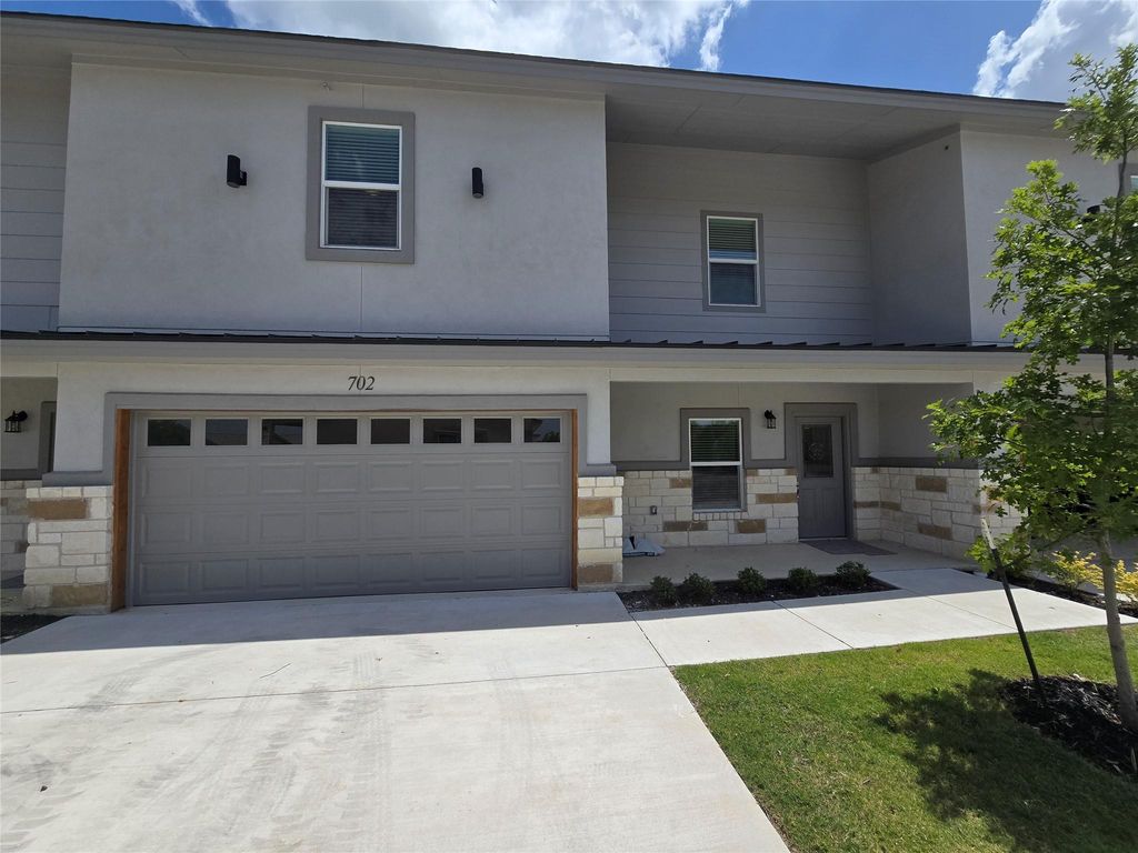 2105 Tiger TRL 702, Round Rock, TX 78664