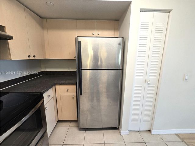 4180 San Marino Blvd 106, West Palm Beach, FL 33409