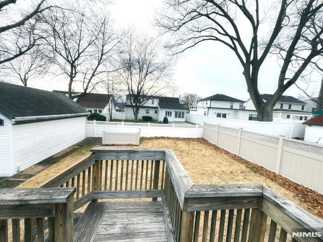 9-04 5th Street 4, Fair Lawn, NJ 07410