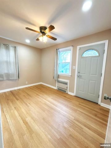 9-04 5th Street 4, Fair Lawn, NJ 07410