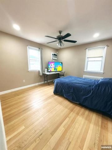 9-04 5th Street 4, Fair Lawn, NJ 07410