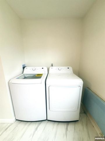 9-04 5th Street 4, Fair Lawn, NJ 07410