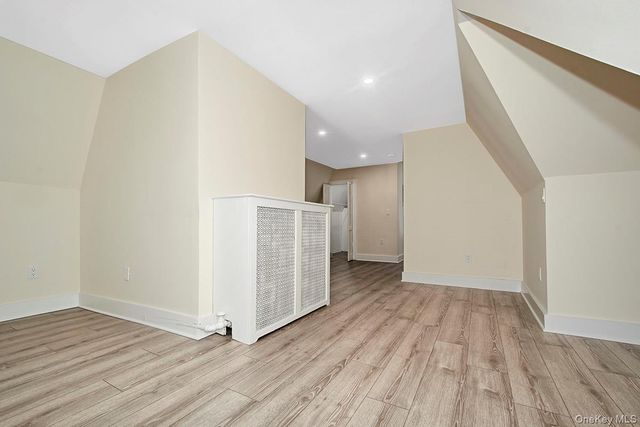 403 Palisade Avenue 3rd Fl, Yonkers, NY 10703