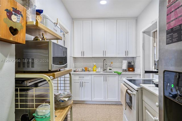 2364 SW 14th St, Miami, FL 33145
