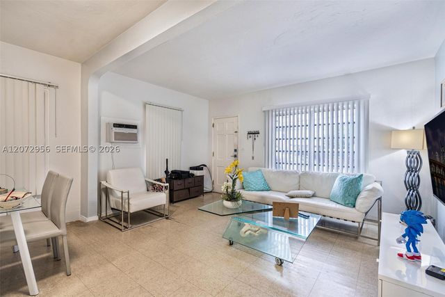 2364 SW 14th St, Miami, FL 33145