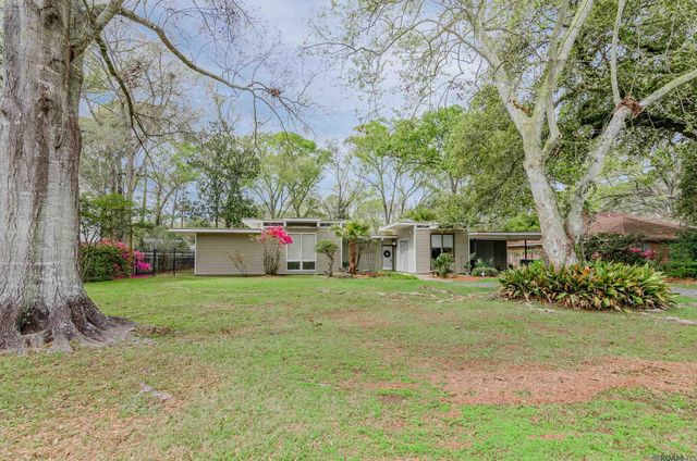 423 Castle Kirk Dr, Baton Rouge, LA 70808