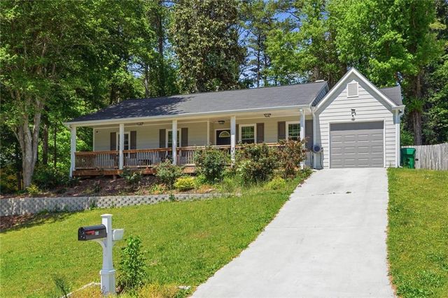 874 Fox Valley Drive, Stone Mountain, GA 30088