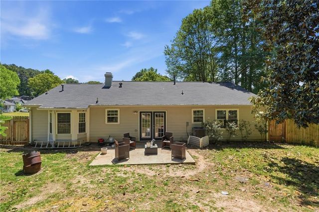 874 Fox Valley Drive, Stone Mountain, GA 30088