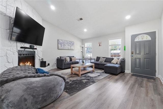 874 Fox Valley Drive, Stone Mountain, GA 30088