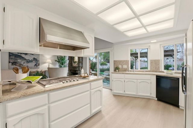 72 Amorok Way, Fremont, CA 94539