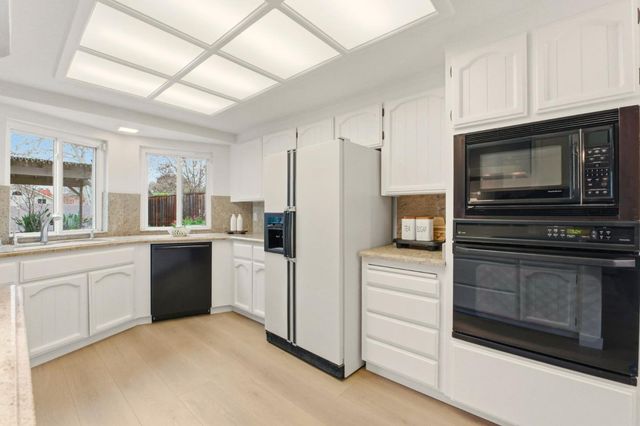 72 Amorok Way, Fremont, CA 94539