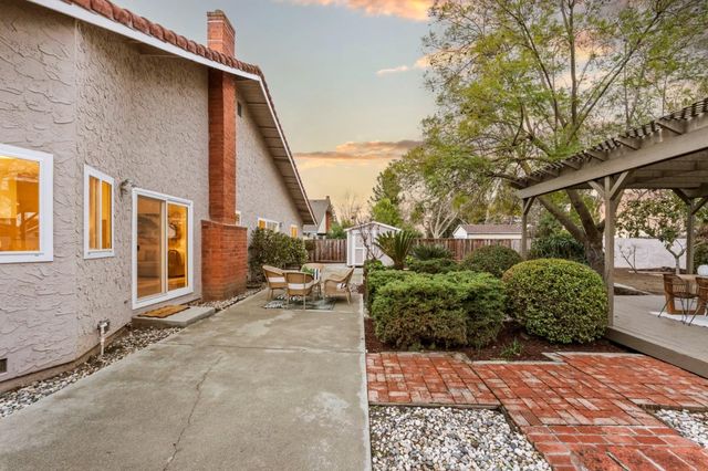 72 Amorok Way, Fremont, CA 94539