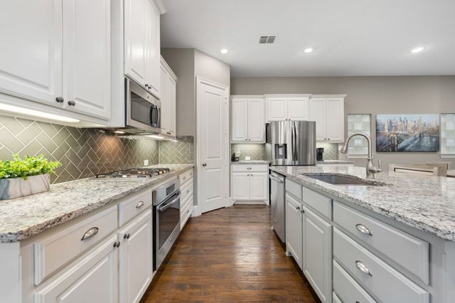 531 Sandy Lane, Flower Mound, TX 75022