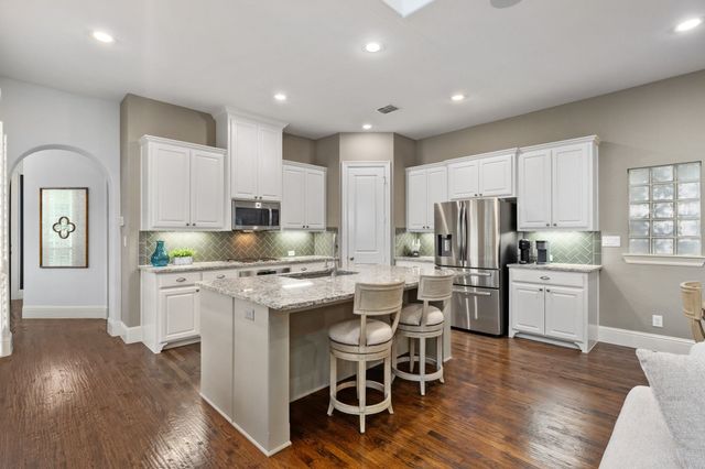 531 Sandy Lane, Flower Mound, TX 75022