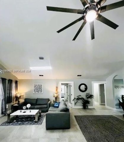 15618 SE Us Highway 301, Hawthorne, FL 32640