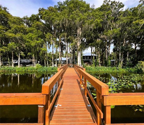15618 SE Us Highway 301, Hawthorne, FL 32640