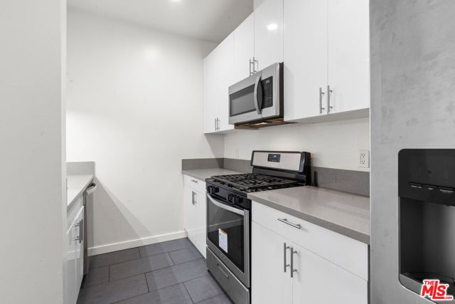 424 S Westmoreland Avenue 306, Los Angeles, CA 90020
