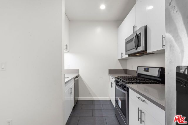 424 S Westmoreland Avenue 306, Los Angeles, CA 90020