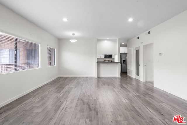 424 S Westmoreland Avenue 306, Los Angeles, CA 90020